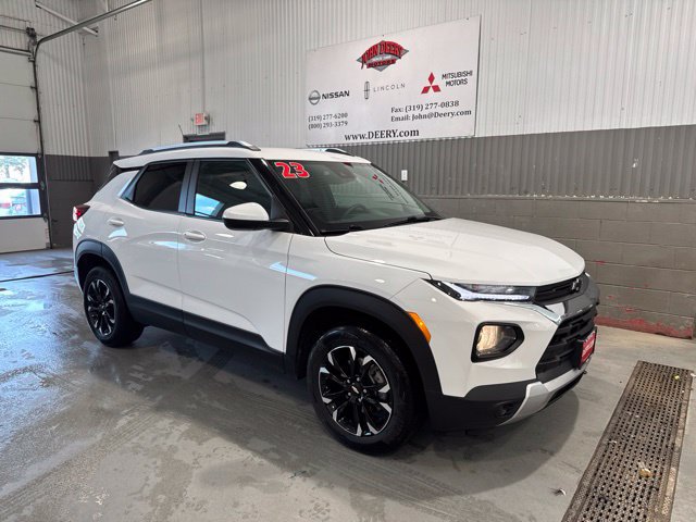 Used 2023 Chevrolet TrailBlazer LT w/ Convenience Package AWD/4WD image 1
