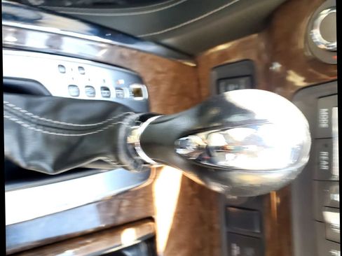 Used 2017 INFINITI QX80 4WD w/ Driver Assistance Package image 43