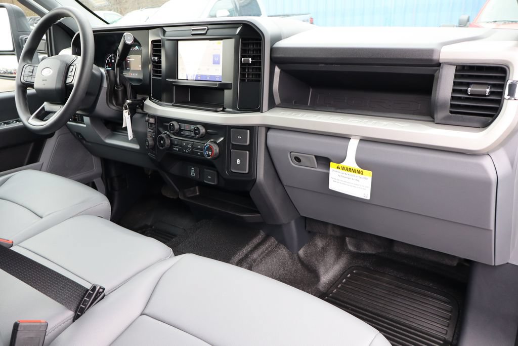 New 2026 Ford F350 XL w/ XL Chrome Package AWD/4WD image 36