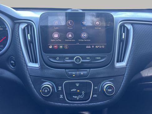 Used 2020 Chevrolet Malibu LS image 14