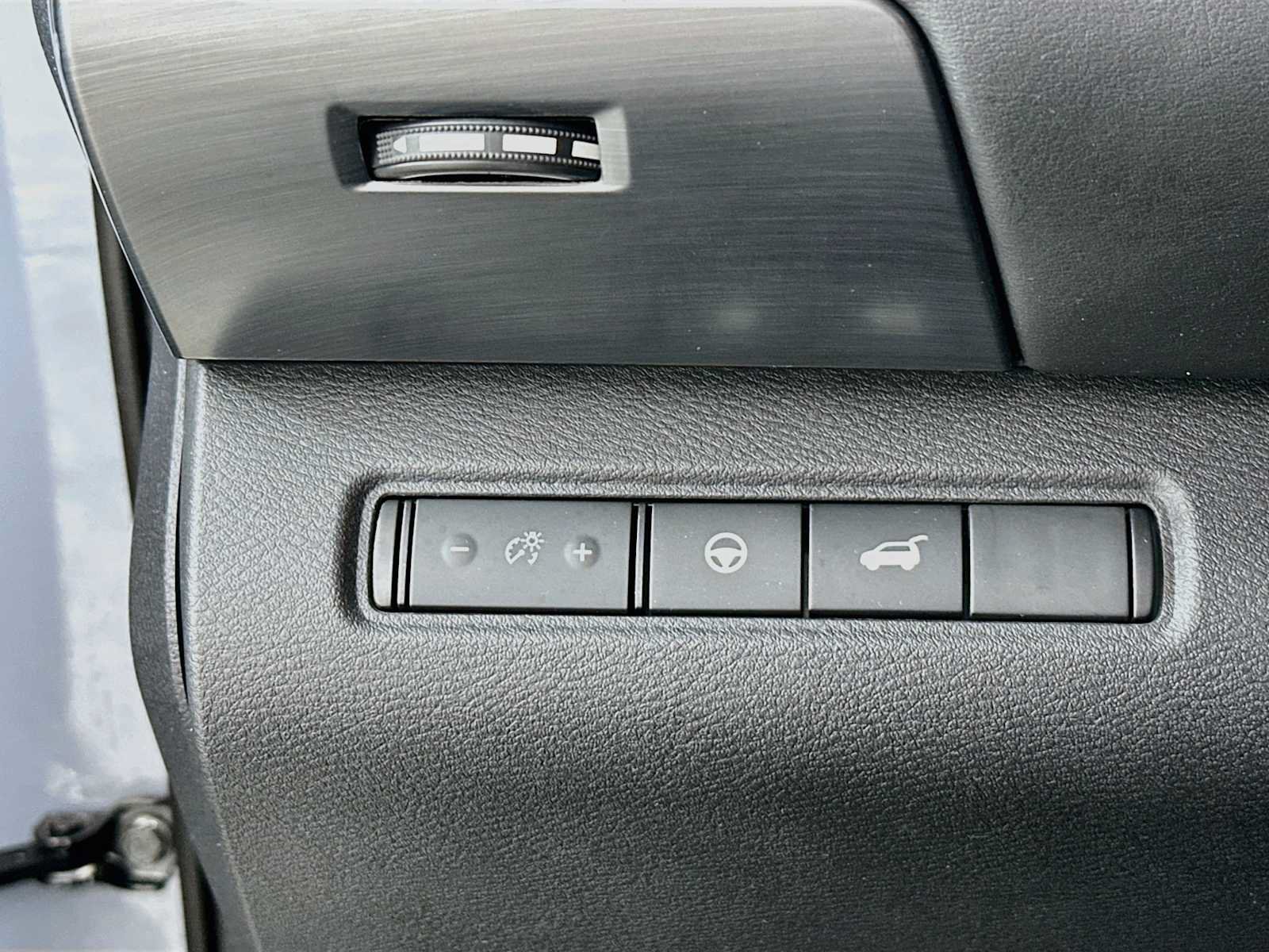 Used 2022 Nissan Pathfinder SL AWD/4WD image 13