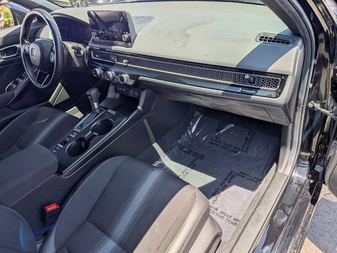 Used 2024 Honda Civic Sport image 9