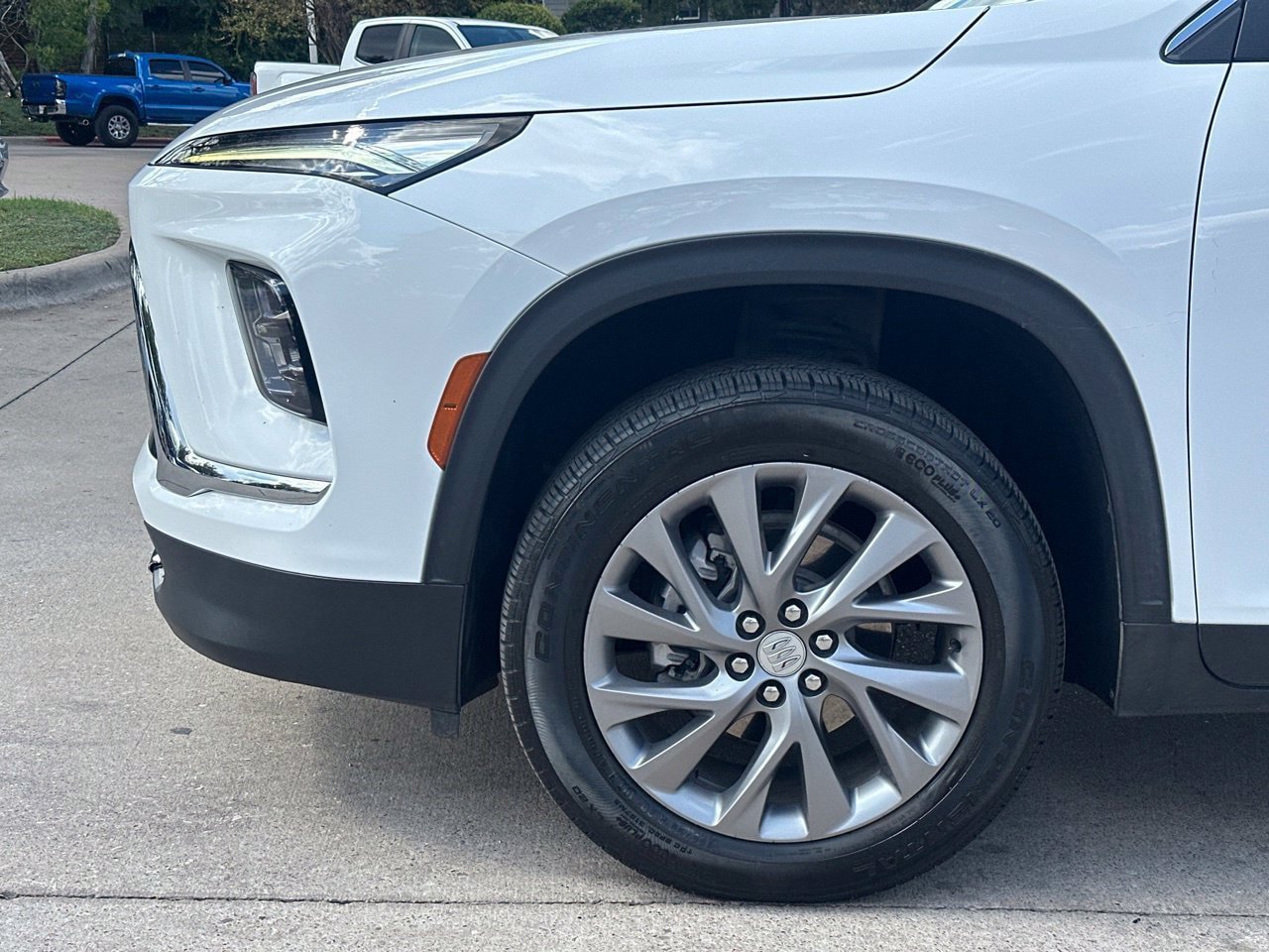 Used 2025 Buick Enclave Preferred FWD image 25