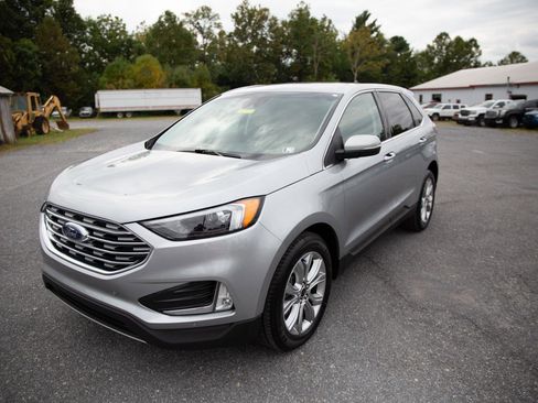 Used 2024 Ford Edge Titanium image 7