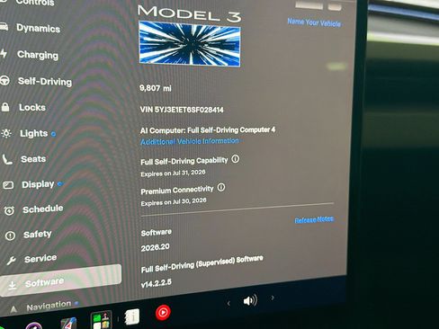 Used 2025 Tesla Model 3 Performance AWD/4WD image 26