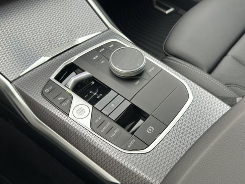 New 2026 BMW 330i Sedan w/ M Sport Package image 26