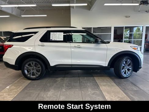 Used 2023 Ford Explorer XLT w/ Equipment Group 202A AWD/4WD image 13