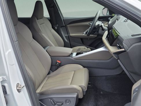 New 2025 Audi Q5 Premium AWD/4WD image 24