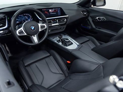 Used 2026 BMW Z4 M40i w/ Premium Package image 19