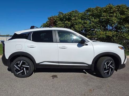 New 2026 Nissan Kicks SV w/ SV Premium Package image 22