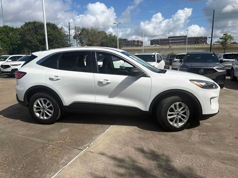 Used 2022 Ford Escape SE w/ Convenience Package AWD/4WD image 4