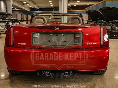 Used 2005 Cadillac XLR RWD image 53