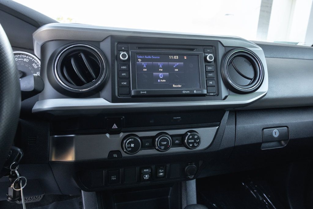 Used 2019 Toyota Tacoma SR5 RWD image 17