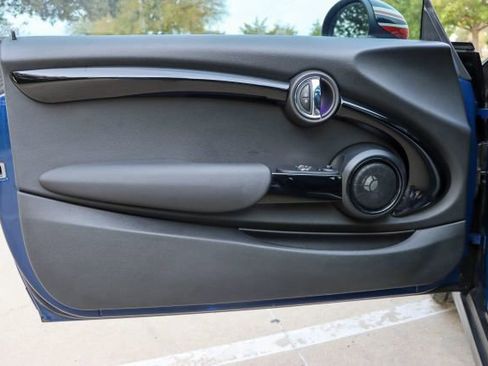 Used 2017 MINI Cooper S image 11