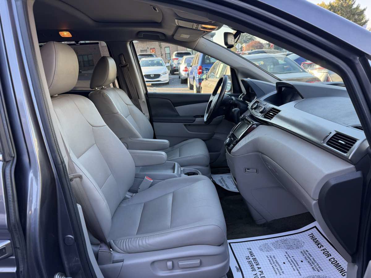 Used 2016 Honda Odyssey EX-L image 10