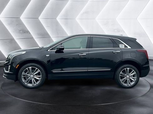 New 2026 Cadillac XT5 Premium Luxury FWD image 2