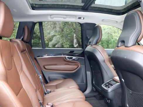 Used 2019 Volvo XC90 T6 Momentum AWD/4WD image 43