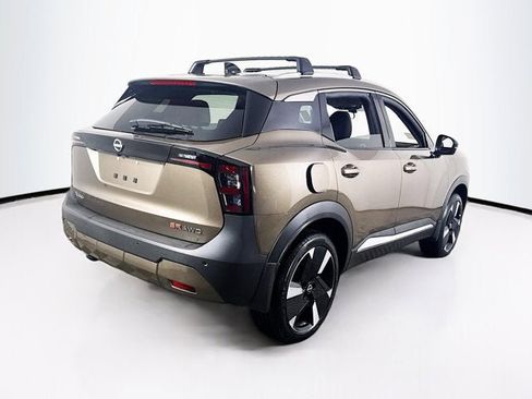 New 2026 Nissan Kicks SR w/ Cold Weather Package image 5
