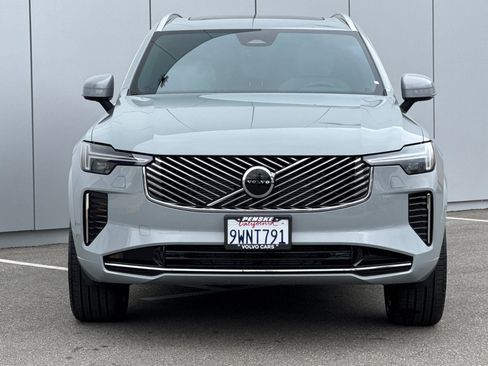Used 2026 Volvo XC90 B5 Core AWD/4WD image 8