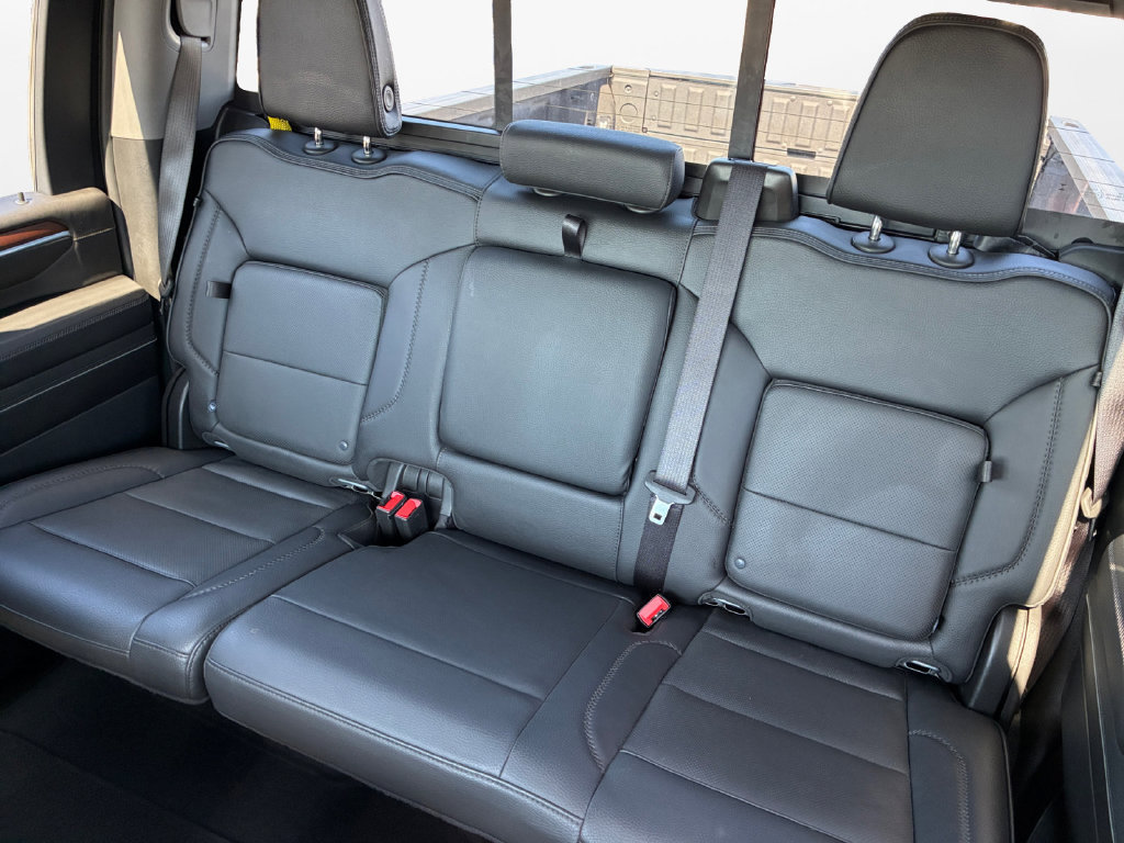 Used 2024 GMC Sierra 2500 Denali w/ Denali Reserve Package AWD/4WD image 21