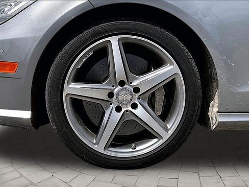 Used 2013 Mercedes-Benz CLS 550 w/ Premium I Pkg image 7