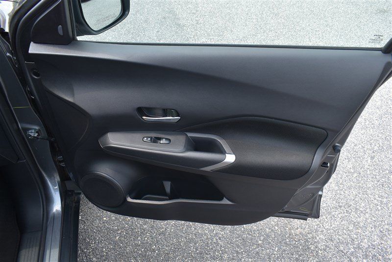 Used 2023 Nissan Kicks SV FWD image 23