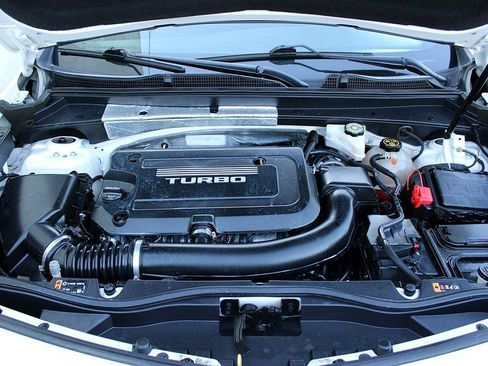 Used 2019 Cadillac XT4 Sport image 28