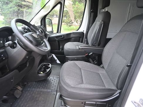 Used 2023 RAM ProMaster 3500 FWD image 14