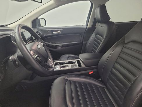 Used 2024 Ford Edge SEL image 17