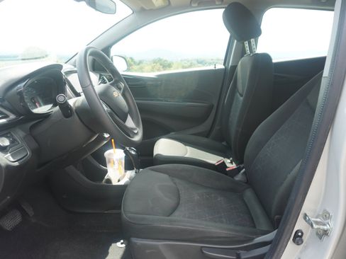 Used 2020 Chevrolet Spark LT image 14