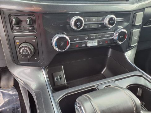 Certified 2022 Ford F150 XLT w/ Equipment Group 302A High image 18