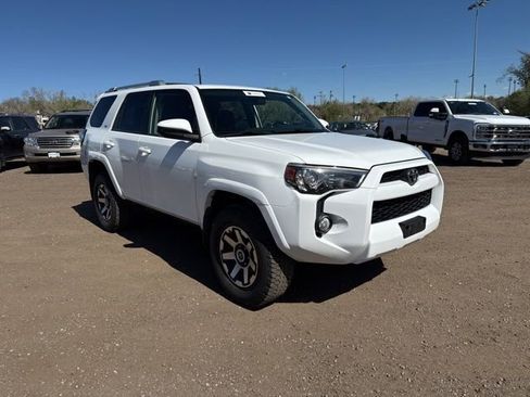Used 2018 Toyota 4Runner SR5 image 8