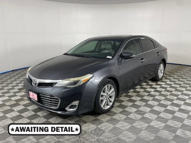 Used 2013 Toyota Avalon XLE Premium FWD image 1