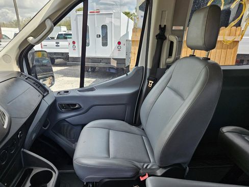 Used 2017 Ford Transit 350 XL image 16