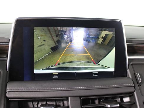 Used 2022 Chevrolet Tahoe Z71 image 22