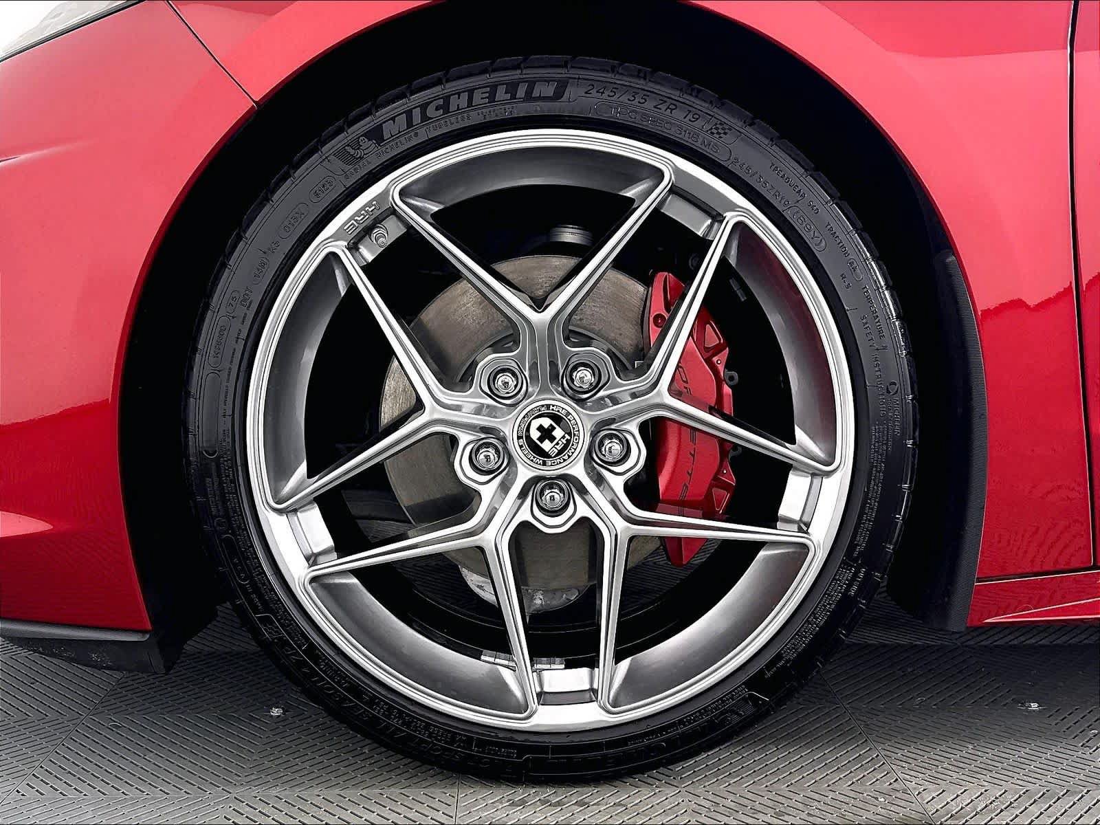 Used 2024 Chevrolet Corvette Stingray Premium Cpe w/ Battery Protection Package RWD image 11