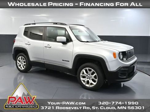 Used 2017 Jeep Renegade Latitude w/ Cold Weather Group AWD/4WD image 1