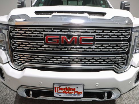 Used 2023 GMC Sierra 2500 Denali w/ Denali Ultimate Package image 4