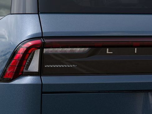 New 2027 Lincoln Navigator Reserve AWD/4WD image 21