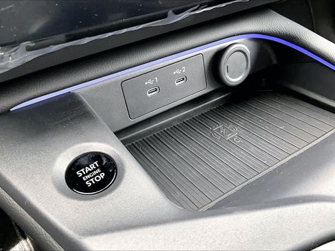 New 2026 Nissan Sentra SR FWD image 18