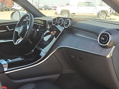 Certified 2026 Mercedes-Benz GLC 300 image 21