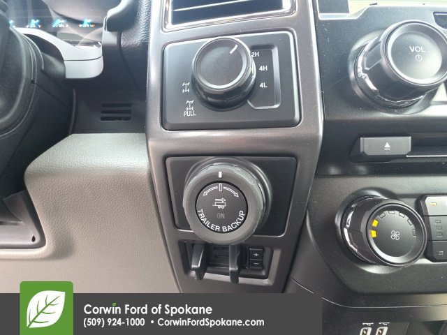Used 2016 Ford F150 XLT w/ Equipment Group 302A Luxury AWD/4WD image 17