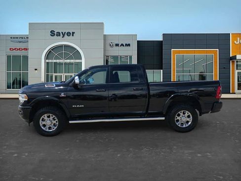 Used 2022 RAM 3500 Laramie AWD/4WD image 4