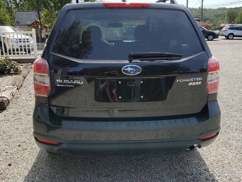 Used 2015 Subaru Forester 2.5i Premium w/ All-Weather Package AWD/4WD image 5