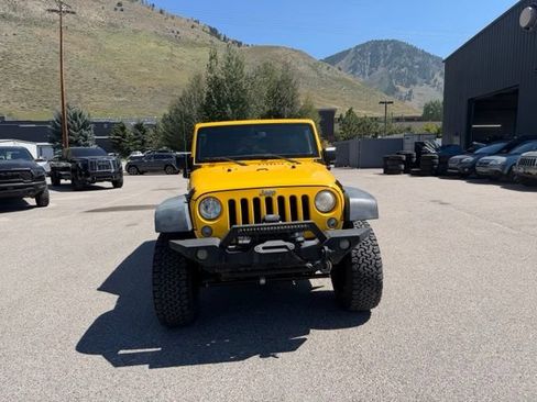 Used 2015 Jeep Wrangler Unlimited Sport w/ Quick Order Package 24S AWD/4WD image 4