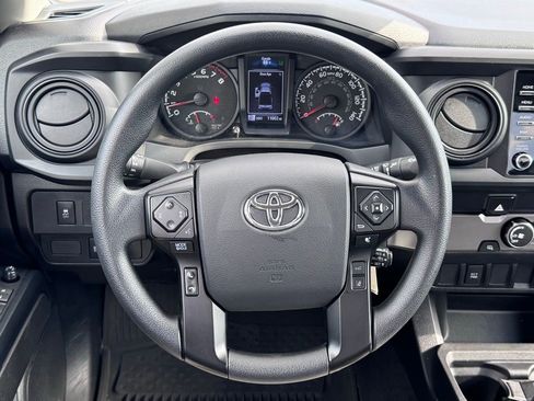 Used 2022 Toyota Tacoma SR RWD image 8