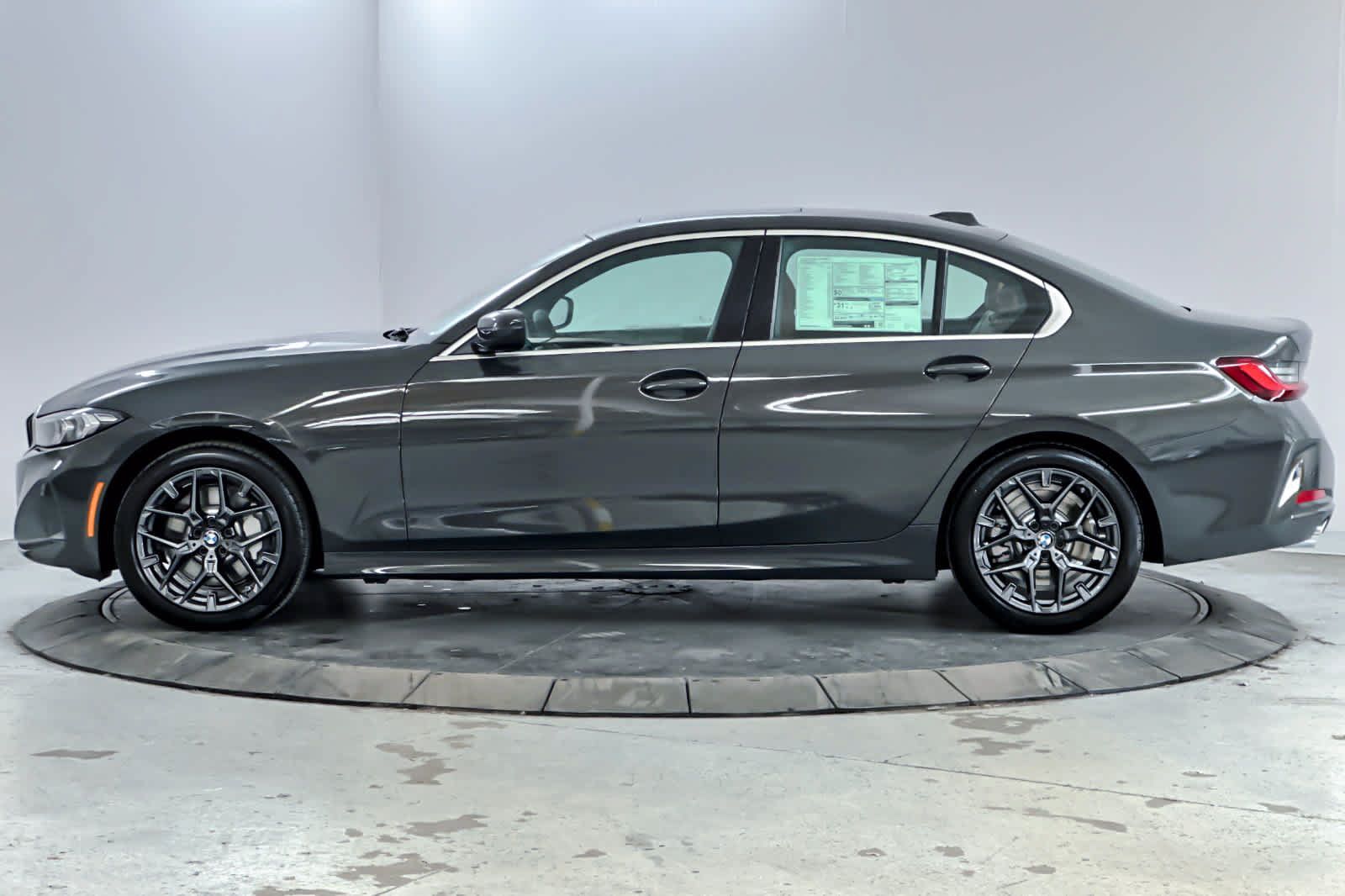 Used 2026 BMW 330i Sedan w/ Convenience Package RWD image 9