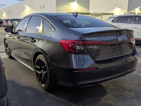 Used 2023 Honda Civic Sport image 6