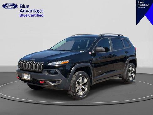 Used 2017 Jeep Cherokee Trailhawk AWD/4WD image 1