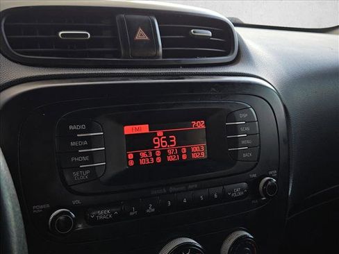 Used 2016 Kia Soul FWD image 14